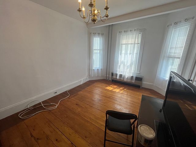32 Howell St. 2, Boston, MA 02125