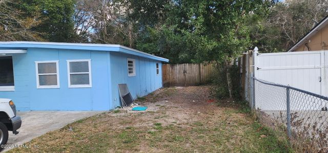 370 MADEIRA Drive, Orange Park, FL 32073