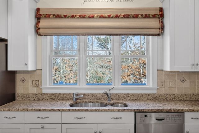 18 Aberdeen 18, Plymouth, MA 02360