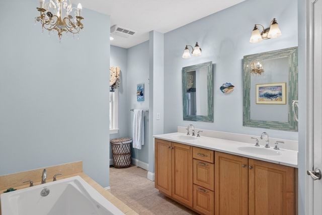 18 Aberdeen 18, Plymouth, MA 02360