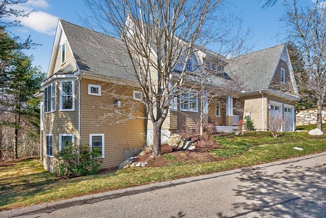 18 Aberdeen 18, Plymouth, MA 02360