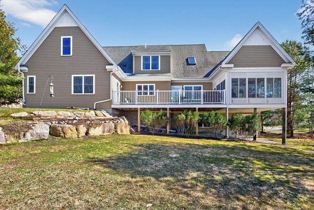 18 Aberdeen 18, Plymouth, MA 02360