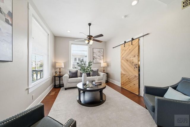 1001 Ave K, Galveston, TX 77550