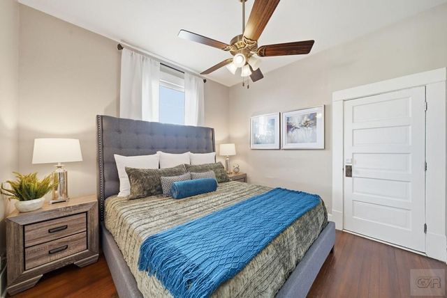 1001 Ave K, Galveston, TX 77550
