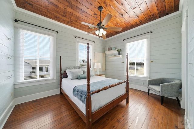 1001 Ave K, Galveston, TX 77550
