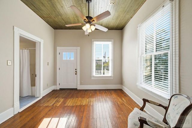1001 Ave K, Galveston, TX 77550