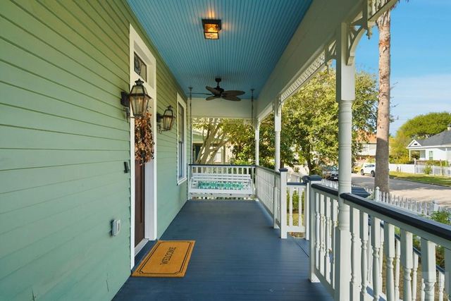 1001 Ave K, Galveston, TX 77550