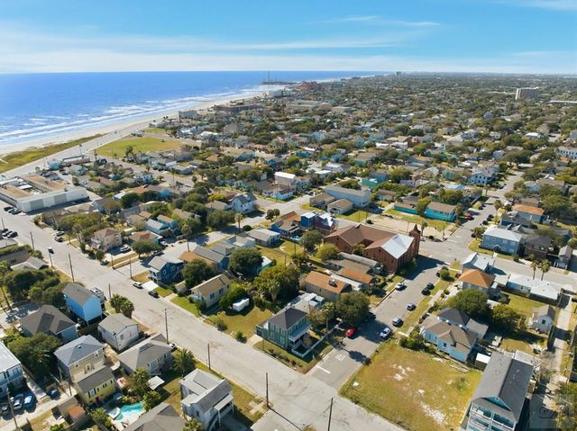 1001 Ave K, Galveston, TX 77550