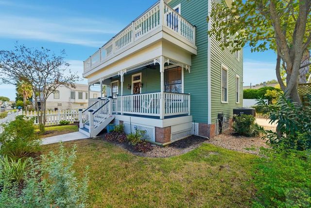 1001 Ave K, Galveston, TX 77550