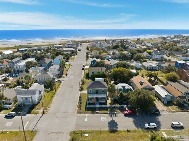 1001 Ave K, Galveston, TX 77550