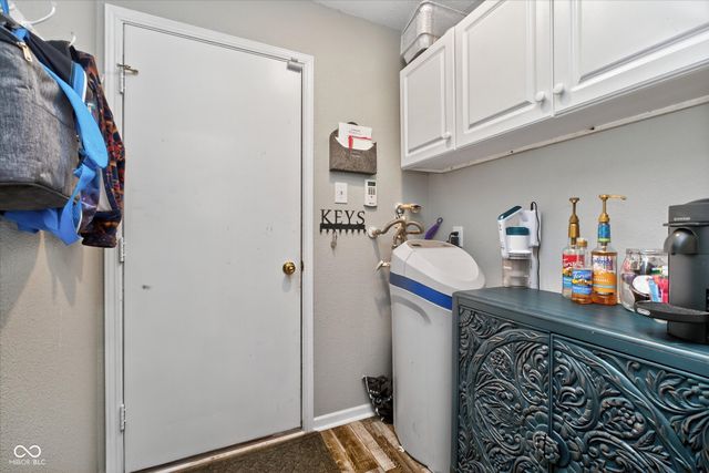 8219 Firefly Way, Indianapolis, IN 46259