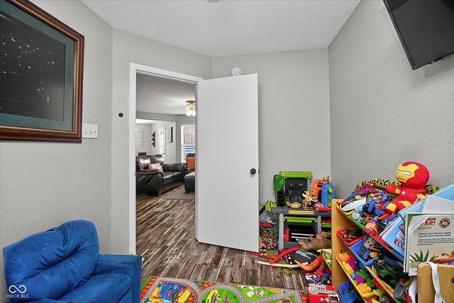 8219 Firefly Way, Indianapolis, IN 46259