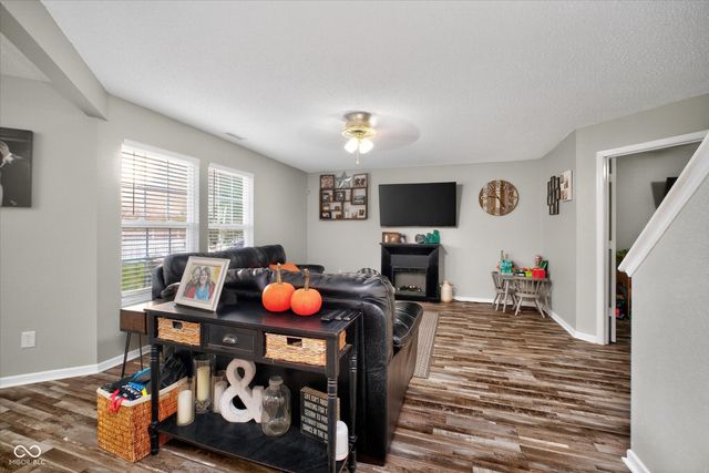 8219 Firefly Way, Indianapolis, IN 46259