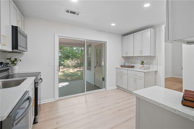 1182 Bailing Drive, Lawrenceville, GA 30043