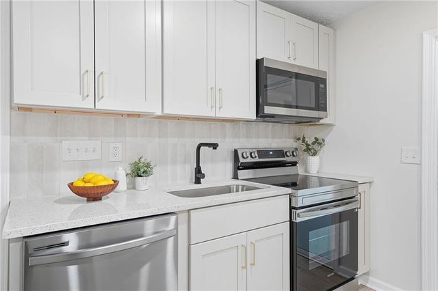 1182 Bailing Drive, Lawrenceville, GA 30043