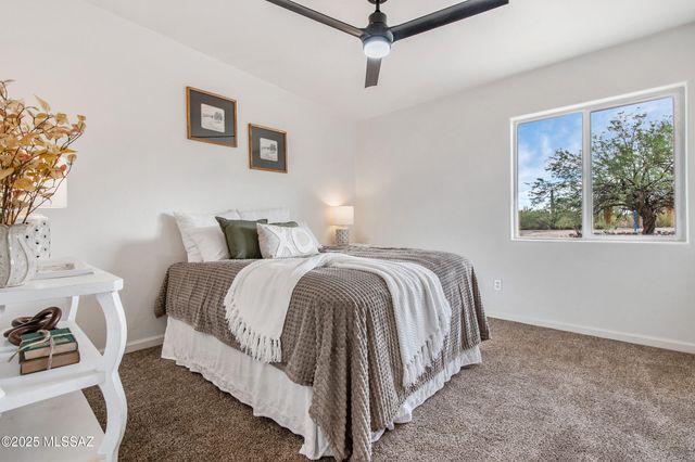 2610 W Medici Drive, Tucson, AZ 85741