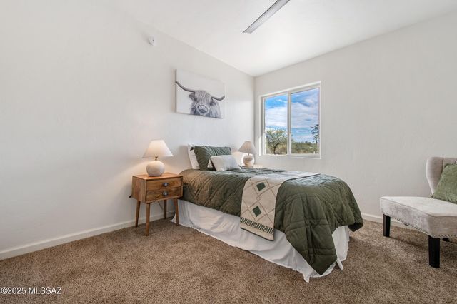 2610 W Medici Drive, Tucson, AZ 85741