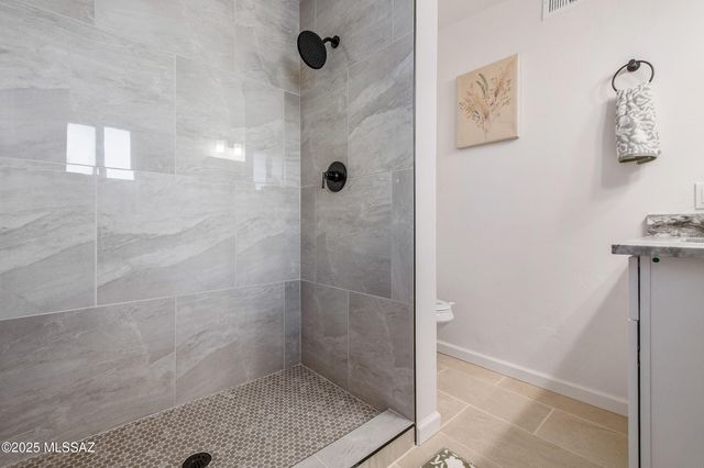 2610 W Medici Drive, Tucson, AZ 85741