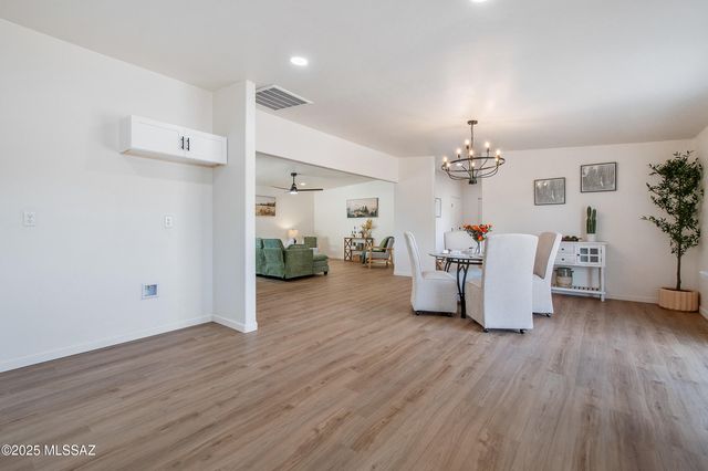 2610 W Medici Drive, Tucson, AZ 85741