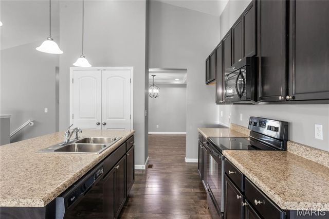 20 Derby Way Court, Wentzville, MO 63385