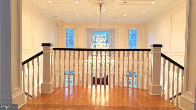 1289 BALLANTRAE FARM DR, Mclean, VA 22101