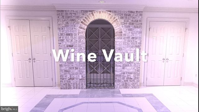 1289 BALLANTRAE FARM DR, Mclean, VA 22101