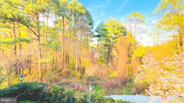 1289 BALLANTRAE FARM DR, Mclean, VA 22101