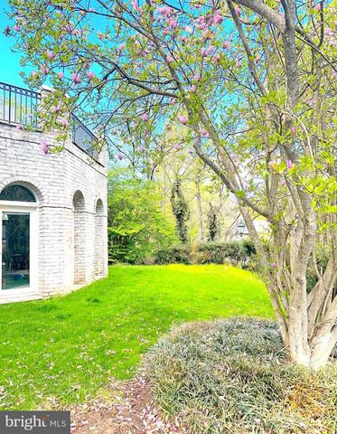 1289 BALLANTRAE FARM DR, Mclean, VA 22101