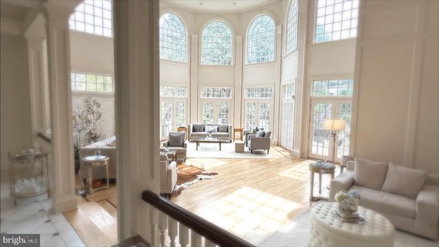 1289 BALLANTRAE FARM DR, Mclean, VA 22101
