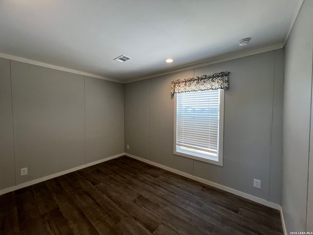 1296 COUNTRY LN, Marion, TX 78124
