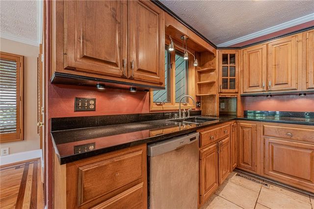 137 Broadwater Court, Waleska, GA 30183