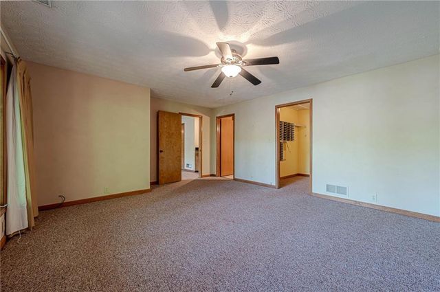 137 Broadwater Court, Waleska, GA 30183