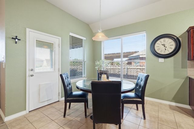 812 Peach Lane, Burleson, TX 76028