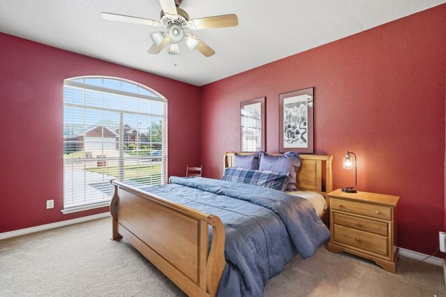 812 Peach Lane, Burleson, TX 76028