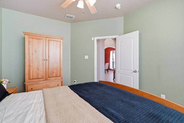 812 Peach Lane, Burleson, TX 76028