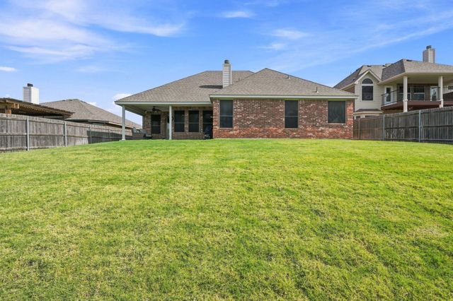 812 Peach Lane, Burleson, TX 76028