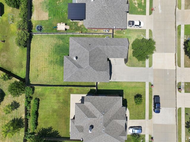 812 Peach Lane, Burleson, TX 76028
