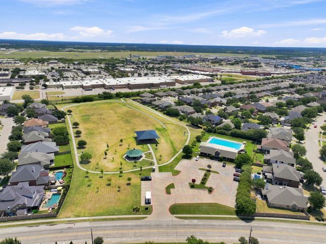 812 Peach Lane, Burleson, TX 76028