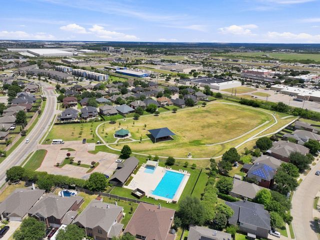 812 Peach Lane, Burleson, TX 76028