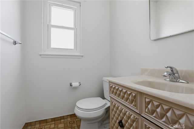 11214 Thrace, Whittier, CA 90604
