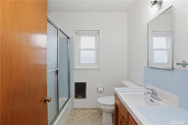 11214 Thrace, Whittier, CA 90604