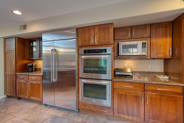 2809 Calle Del Rio NW, Albuquerque, NM 87104