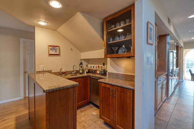 2809 Calle Del Rio NW, Albuquerque, NM 87104