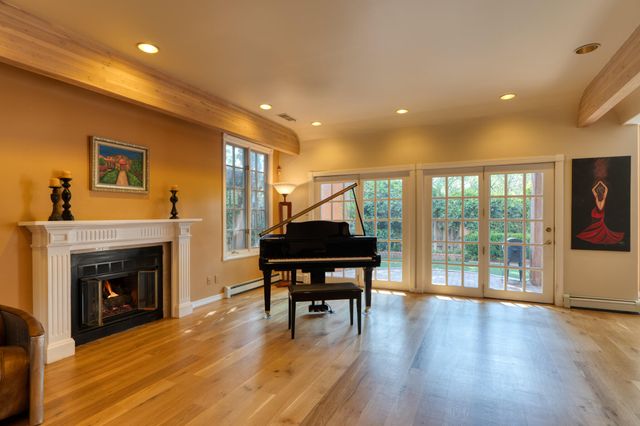 2809 Calle Del Rio NW, Albuquerque, NM 87104