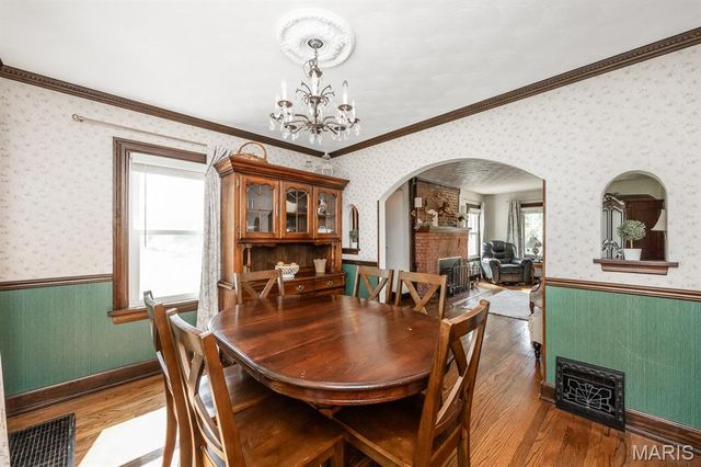 20 Green Oaks, Belleville, IL 62223