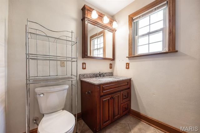 20 Green Oaks, Belleville, IL 62223