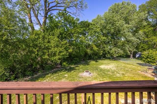 20 Green Oaks, Belleville, IL 62223