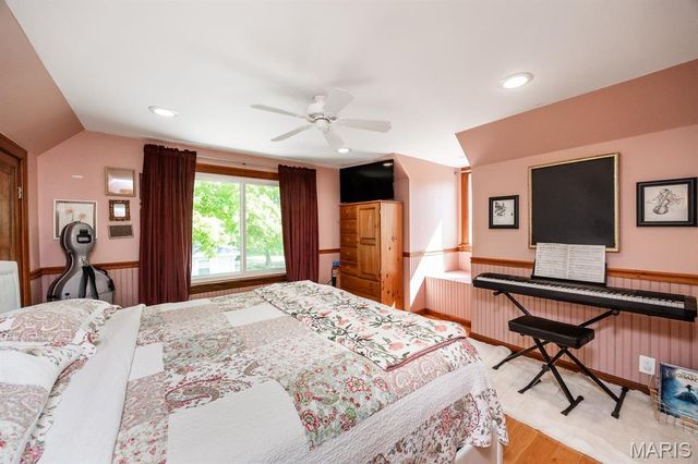 20 Green Oaks, Belleville, IL 62223