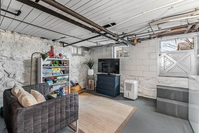 24 Phillips Avenue, Norwood, MA 02062