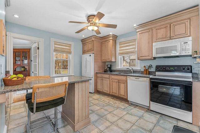 24 Phillips Avenue, Norwood, MA 02062